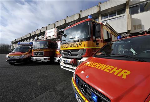 Ein 65-jähriger Mann ist beim Spielen mit seinem Enkel im Mahndorfer See am vergangenen Freitag plötzlich untergegangen und ertrunken. Die Feuerwehr konnte den Mann nur noch tot bergen.