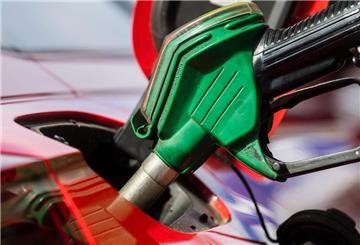 Mit unserer Live-Übersicht finden Berliner Autofahrer immer die günstigste Tankstelle für Super E5, E10 oder Diesel in ihrer Nähe.