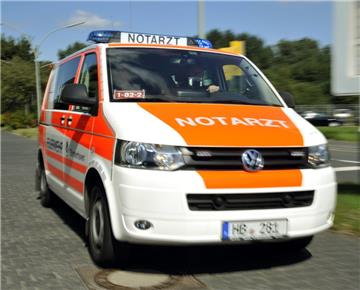 Ein betrunkener Radfahrer ist am Donnerstag in Nordenham mit 2,7 Promille gestürzt. Er verletzte sich am Kopf und musste ins Krankenhaus. 