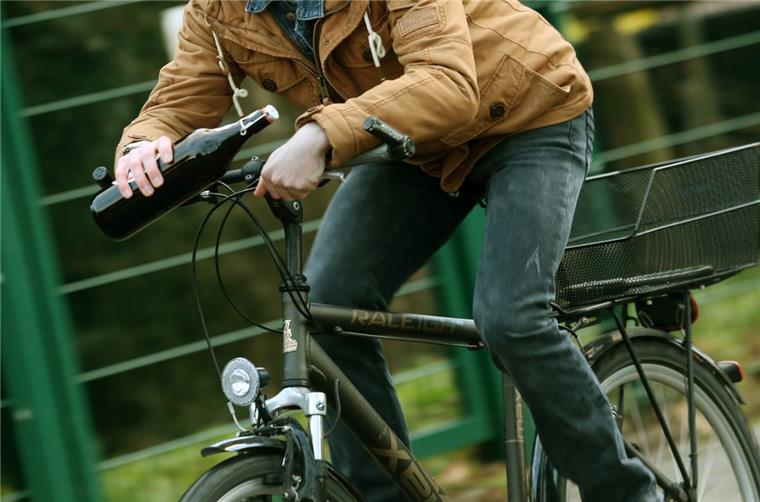 Ein betrunkener Radfahrer (Symbolfoto) ist in Hagen gestürzt.