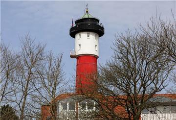 Ein Blick auf den alten Leuchtturm der Insel.