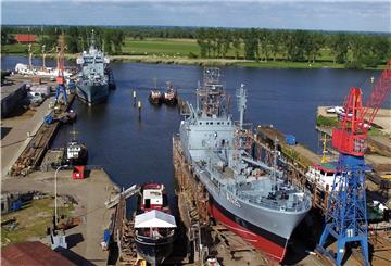 Ein Blick auf die Elsflether Werft. Die neuen Eigentümer von der Lürssen-Gruppe halten den Standort in Elsfleth nicht für wirtschaftlich.