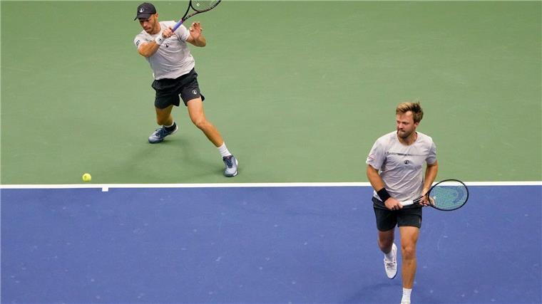 Im Schatten von Zverev: Tennis-Duo will in Turin überraschen Ein Duo ist neben Alexander Zverev als weitere deutsche Teilnehmer dabei: Tim Pütz und Kevin Krawietz.