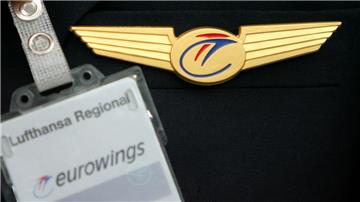 Ein Eurowings-Pilot hat beim Start nach Dresden etwa 70 Fluggäste am Düsseldorfer Flughafen stehen lassen.