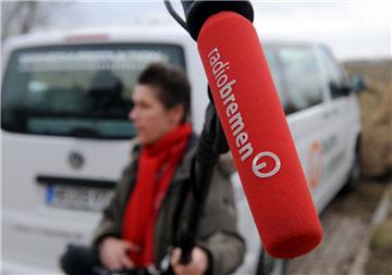 Ein Experiment: Die Redakteure von Nordwestradio und Nordsee-Zeitung tauschen die Rollen.