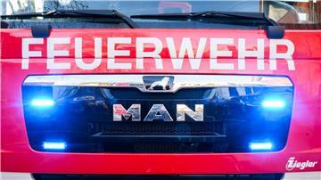 Ein Feuer sorgte für einen Großeinsatz im Landkreis Oldenburg (Symbolbild)