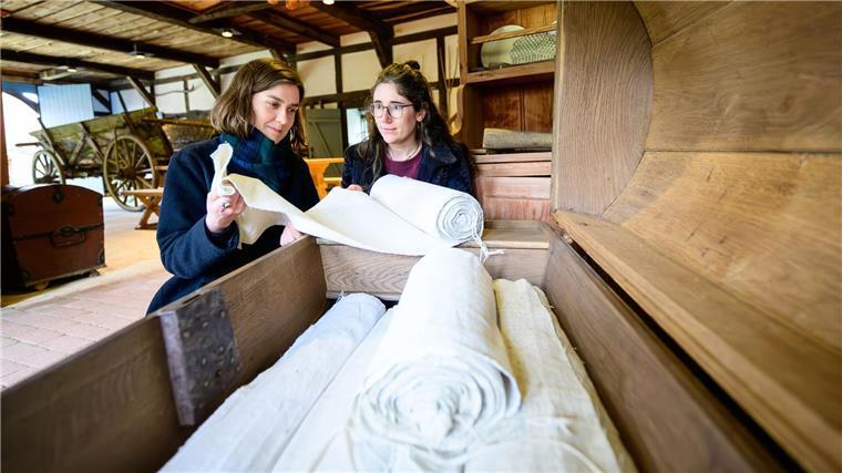 Forschung zu Leinen im Wendland und Kleidung für Sklaven Ein Forschungsprojekt zum kolonialen Erbe wendländischen Leinens untersucht die Verbreitungswege in der damaligen Zeit.