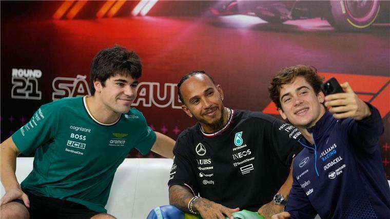 Ein Foto auch mit Lewis Hamilton. 