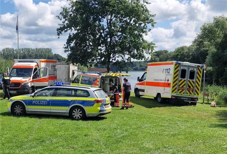 Tragischer Unglücksfall im Kreidesee: Taucherin (30) kommt ums Leben Ein großes Aufgebot an Rettungskräften wurde gegen Mittag zum Kreidesee alarmiert.