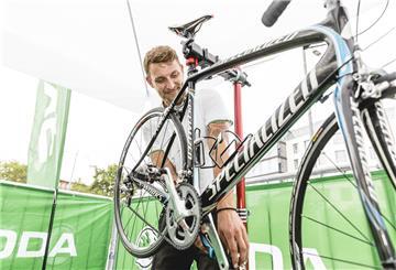 Ein gutes Rennrad gibt es ab etwa 1000 Euro. Nach oben sind kaum Grenzen gesetzt.