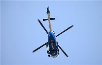 Ein Hubschrauber (Symbolfoto) ist am Mittwoch über Bremerhaven gekreist.