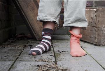 Ein Indiz für Kinderarmut, das auch in Geestemünde auffällt: Winterkleidung ist Mangelware (Symbolfoto). Geestendorf ist seit 2106 der Ortsteil mit der höchsten Kinderarmut, nahezu jedes Zweite lebt von Hartz IV.