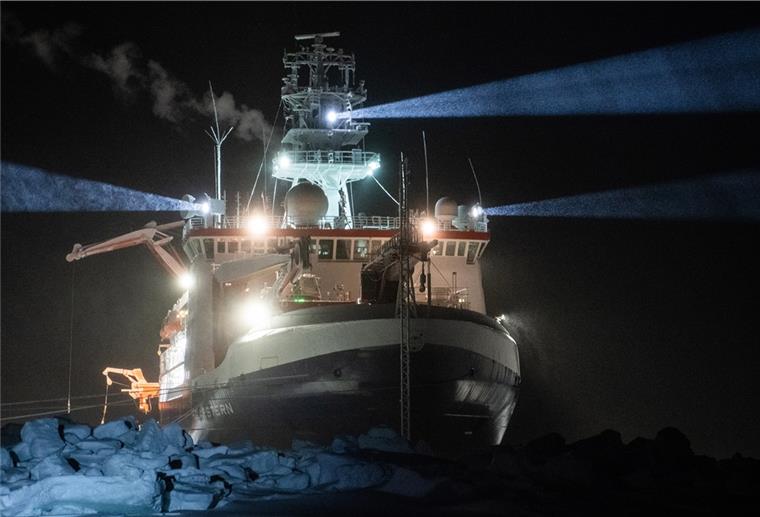 Ein Jahr lang eingefroren im Eis der Arktis: Ein Fernsehteam hat die „MOSAiC-Expedition“ begleitet.