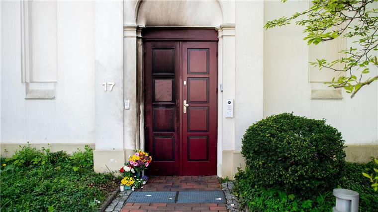 Ein Jahr nach dem Brandanschlag auf die Synagoge findet in Oldenburg eine stille Mahnwache statt. (Archivfoto)