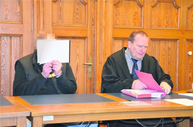 Ein Loxstedter soll sexuellen Missbrauch an einem Mädchen begangen haben.