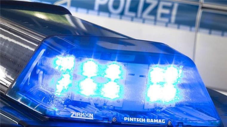 Blaulicht auf Streifenwagendach