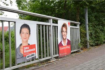 Ein nahtloser Übergang: Die Plakate werden nach der Bundestagswahl direkt ausgetauscht für den Landtag.