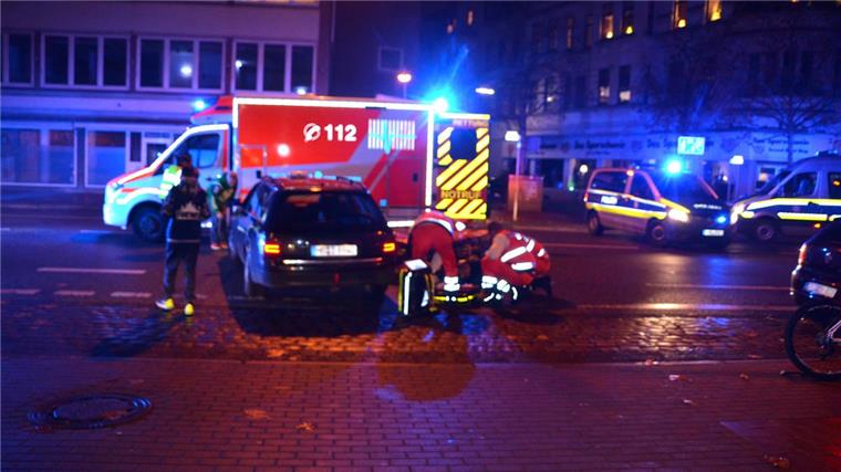 Unfall in Lehe: Pedelec-Fahrer (41) verletzt sich schwer Ein Pedelec-Fahrer wurde bei einem Unfall in Bremerhaven-Lehe, Einmündungsbereich Hafenstraße/Luisenstraße, schwer verletzt.