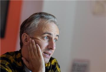Ein Post von Jan Böhmermann sorgt derzeit für Aufsehen.