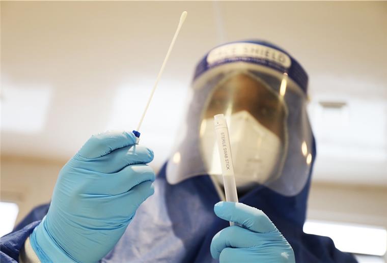 Ein Rathaus-Mitarbeiter in Loxstedt hat sich mit dem Virus infiziert.