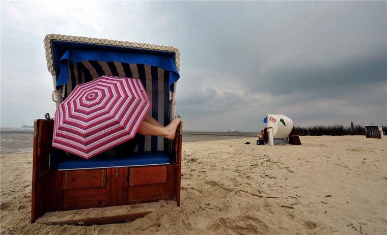 Ein Regenschirm könnte an Himmelfahrt nützlich sein.