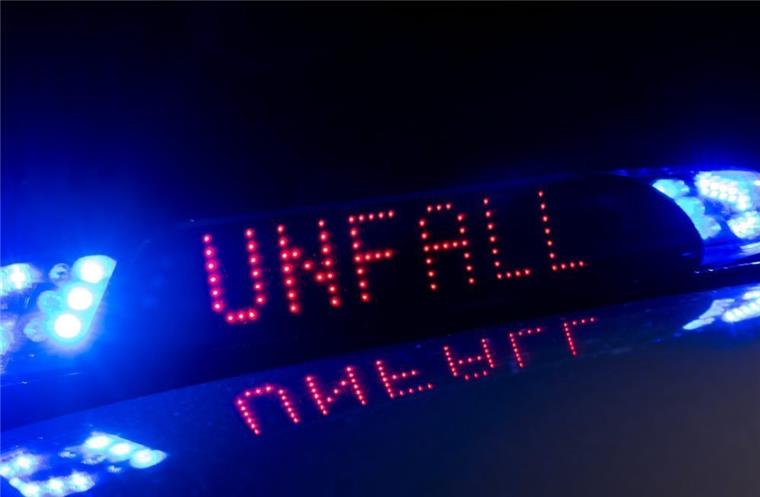 Ein schwerer Unfall auf der B437 bei Stotel ist am Freitagnachmittag glimpflich ausgegangen.