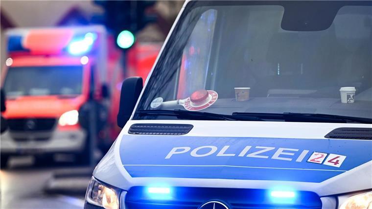 86 Jahre alter Kleinkraftradfahrer verunglückt Ein Senior kommt mit seinem Kleinkraftrad von der Fahrbahn ab und stirbt. (Symbolbild)