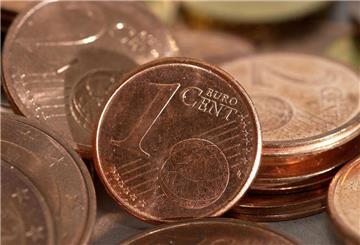 Euro-Cent-Münzen liegen auf einem Haufen. (zu dpa: «Runden soll Klimpergeld überflüssig machen»)