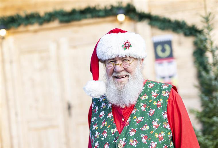 Ein Weihnachtsmanndarsteller.