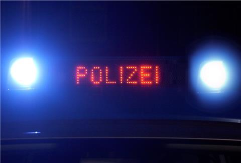Ein Zeuge hat am Dienstagabend einen vermeintlichen Fahrraddiebstahl beobachtet. Es stellte sich heraus, dass einem der Männer das Fahrrad gehört.