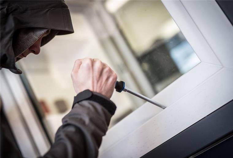Fenster und Türen sichern: So gelingt der Einbruchschutz Einbrecher brauchen oft nur Sekunden.