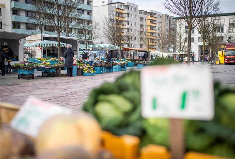 Eindrücke vom Mittwochs-Wochenmarkt in Geestemünde auf dem Konrad-Adenauer-Platz.