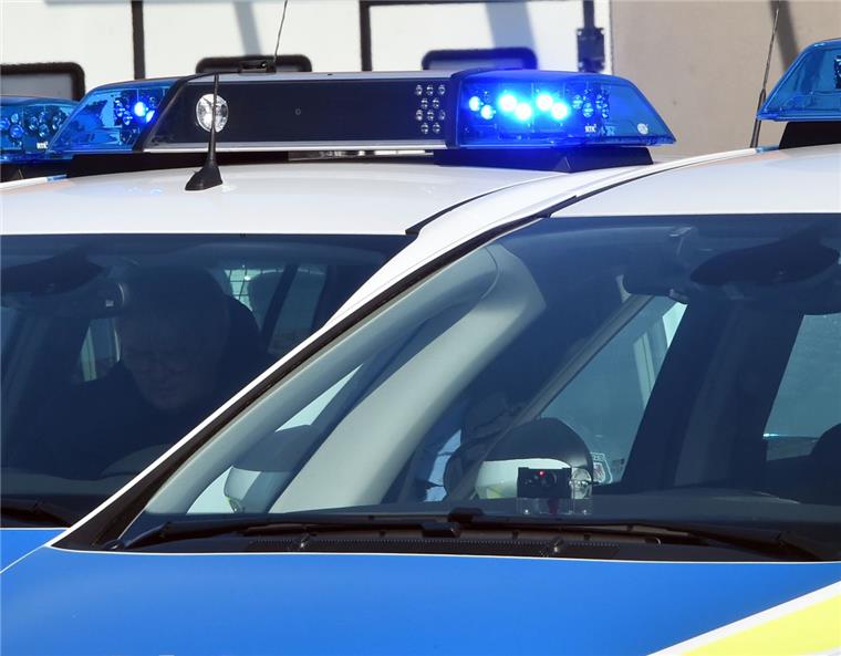 Eine 15-jährige ist von einem Unbekannten belästigt worden.