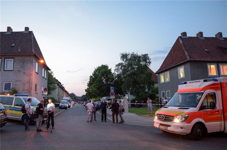 Frau in Salzgitter erschossen - Mutmaßlicher Täter gefasst Eine 30 Jahre alte Frau ist in Salzgitter erschossen worden. Eine zweite Frau wurde verletzt.