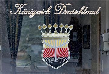 Eine 87-jährige Frau aus dem Landkreis Rotenburg, die zur Reichsbürgerszene gehört, wurde von der Polizei festgenommen. (Symbolbild)