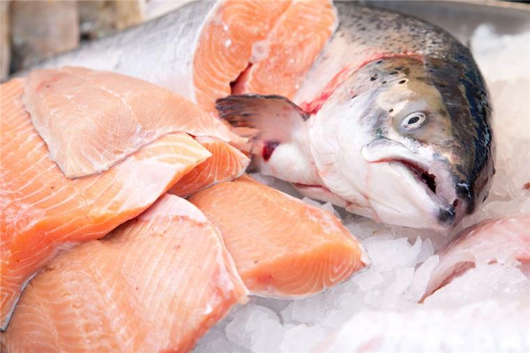 Eine bestimmte Sorte Lachs wird zurückgerufen.
