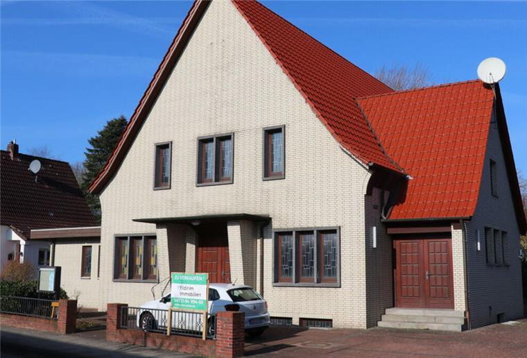 Blick auf die Kirche.