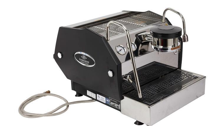 Eine Espresso-Maschine aus dem Haushalt von Lynch wurde ebenfalls versteigert.