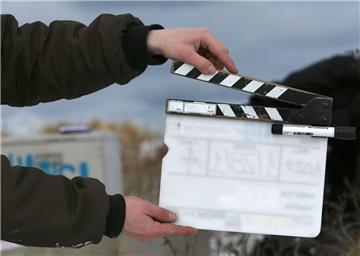 Eine Filmklappe: Für das  Godenstedter Filmfestival drehen die Kreativen ihre Kurzfilme in akribischer Kleinarbeit mit dem Smartphone.  
