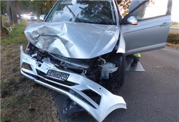 Nach Unfall in Elmlohe zerstörter Pkw