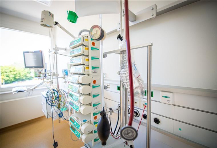 Dritte Welle: Jüngere Covid-Patienten in Kliniken Eine Intensivbehandlungseinheit für die Behandlung von Covid-Patienten im Krankenhaus – die Erkrankten waren in der dritten Welle jünger als zuvor.