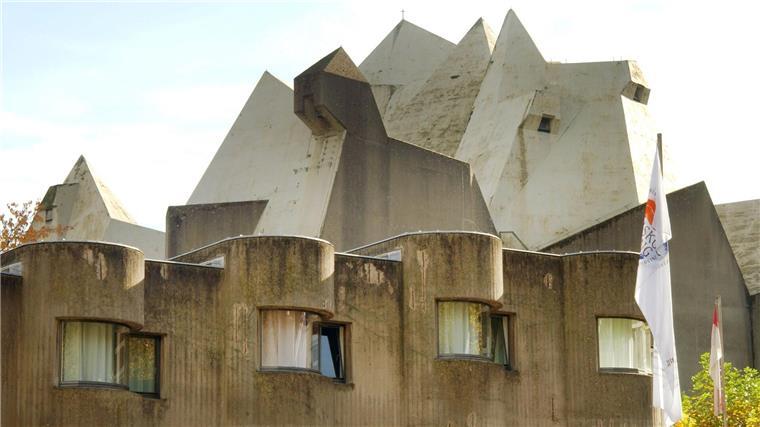 Brutalismus - die Wiederentdeckung der Betonmonster Eine Kirche wie ein Betongebirge - der Wallfahrtsdom von Neviges. (Archivbild)