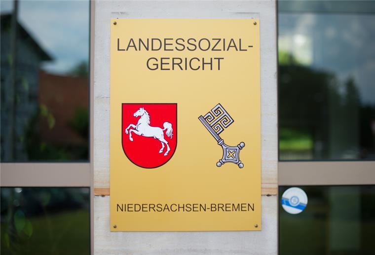 Sozialgericht: Geringe Körpergröße ist keine Krankheit Eine Körpergröße von knapp 1,50 Meter ist keine Krankheit. Das hat das Landessozialgericht Niedersachsen-Bremen (LSG) entschieden.