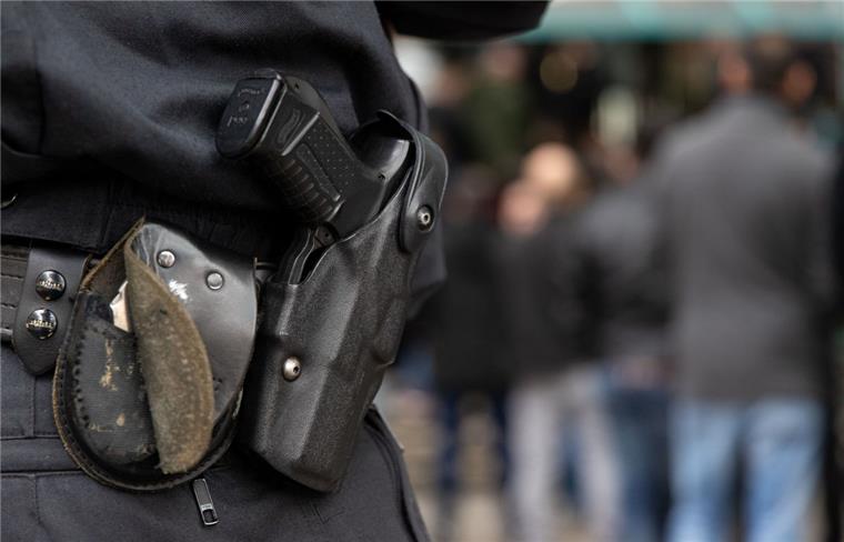 Polizei nimmt Clans im Kreis Rotenburg ins Visier Eine Null-Toleranz-Strategie verfolgt die Polizei gegen Clans, die oft schnell große Gruppen organisieren, um Angelegenheiten nach ihrem Gusto zu klären. Das geht gar nicht, betonen die Beamten.