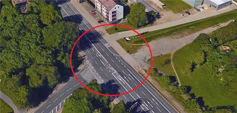 Eine Radfahrerin hat am Freitag die Georgstraße in Geestemünde überquert und damit einen Bus zur Vollbremsung gezwungen.