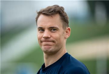 Eine richtig gute Figur als Kapitän der Fußball-Nationalmannschaft macht Manuel Neuer nicht.