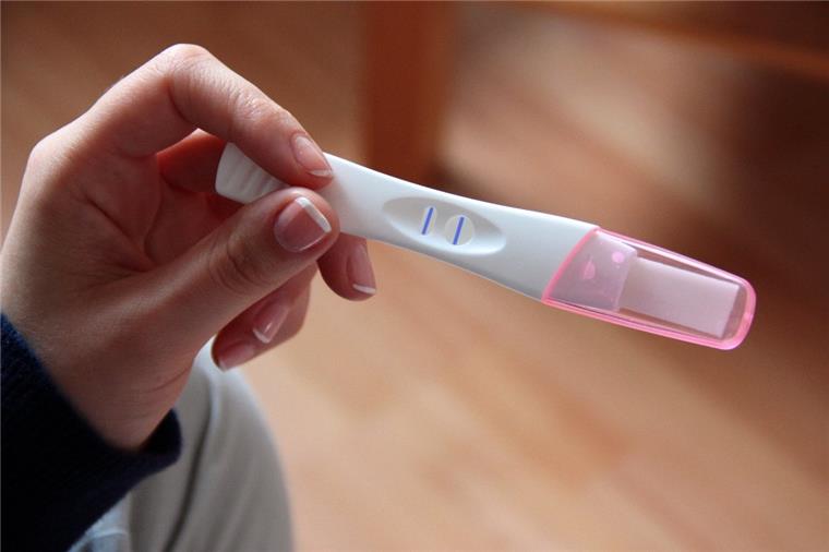 Eine ungewollte Schwangerschaft stellt Frauen vor eine schwierige Entscheidung.
