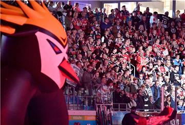 Eine volle Eisarena wünschen sich die Pinguins auch in der kommenden DEL-Saison. Geisterspiele oder Heimspiele mit geringerer Zuschauerkapazität wären für den DEL-Club ein großes wirtschaftliches Problem. Da könnte das Konjunkturpaket der Bundesregierung für Entlastung sorgen.