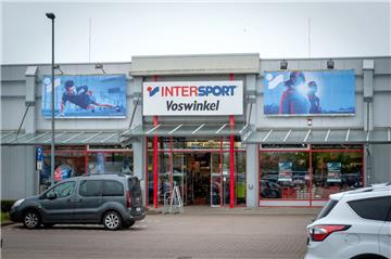 Eine von 74 Filialen in ganz Deutschland: Sport Voswinkel in Bohmsiel in Bremerhaven.