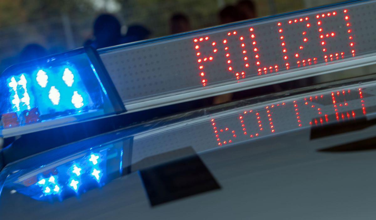 Spaziergängerin findet in Rotenburg eine Leiche in der Wümme Einen grausigen Fund hat heute eine Spaziergängerin an der Wümme gemacht. Sie stieß auf eine Leiche und alarmierte die Polizei.